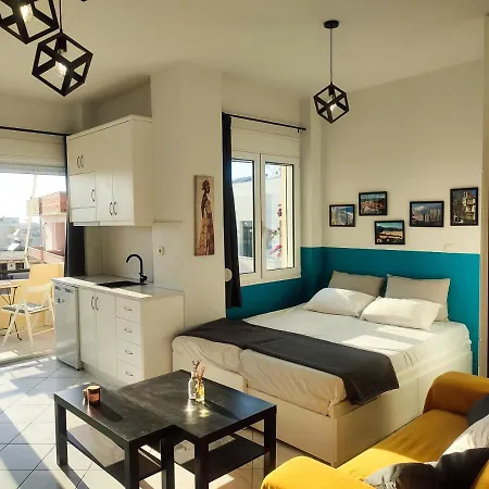 Blue Horizon Studio Apartment *